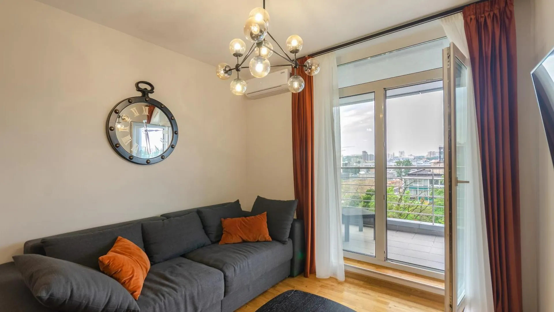 Petrovdom Apartments 5-471 In Rc Central Park ,7 John Mccain Street 基輔