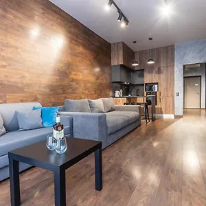 Luxury Smartplaza Obolon Metro Minskai Апартаменты