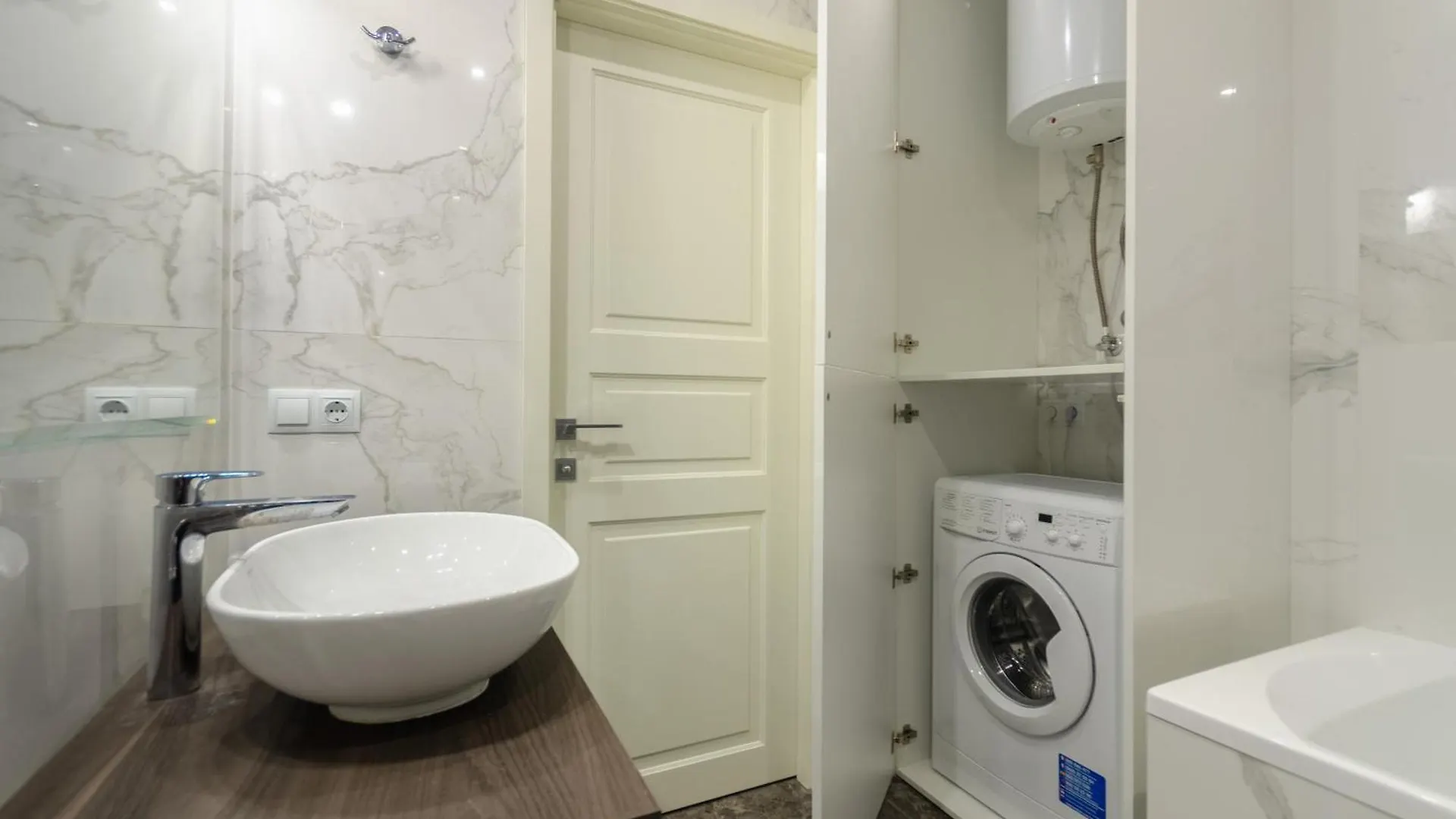 Petrovdom Apartments 5-471 In Rc Central Park ,7 John Mccain Street Κίεβο