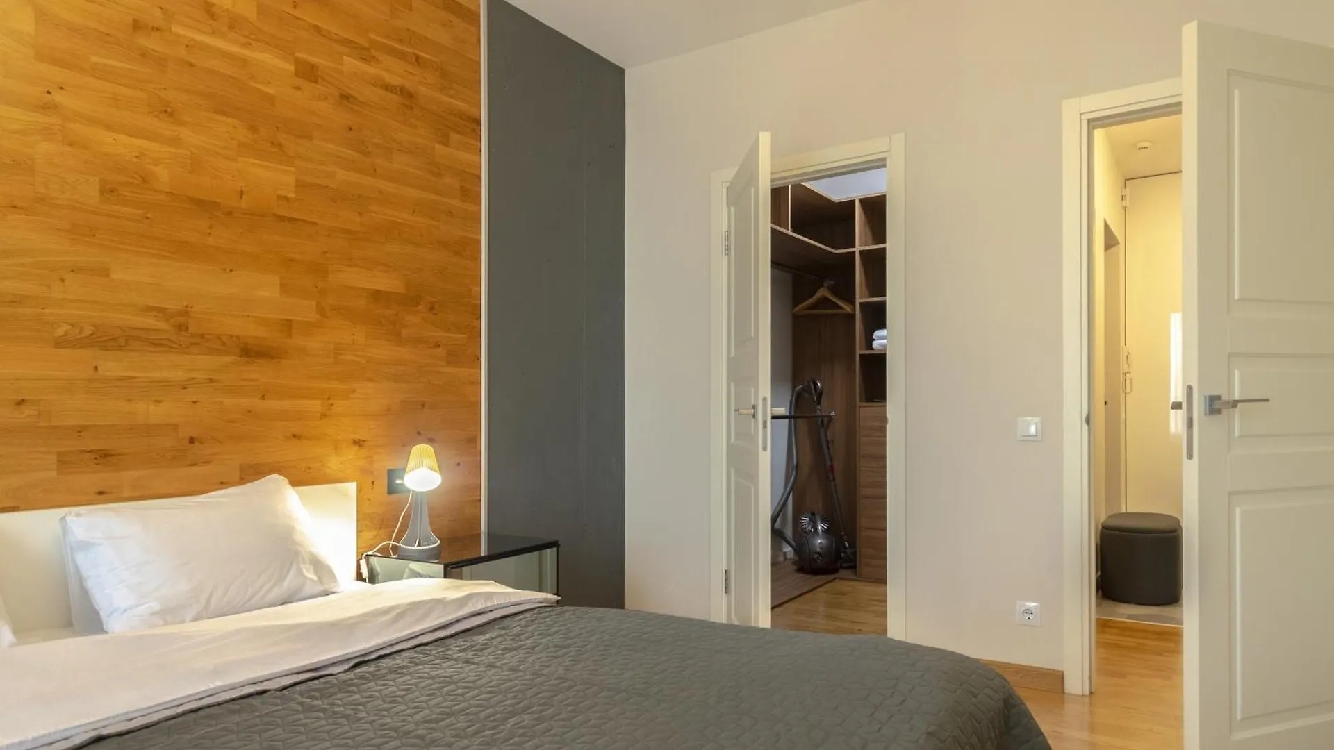 Petrovdom Apartments 5-471 In Rc Central Park ,7 John Mccain Street Κίεβο